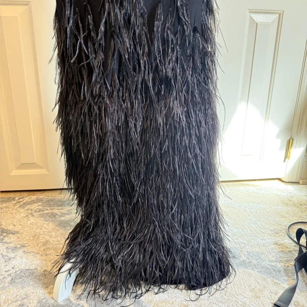 Mac Duggal Black Halter Jersey Gown with ostrich Feathered Skirt size 2 - Picture 4 of 6
